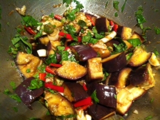 aubergine