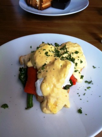 eggs florentine - wannemakers