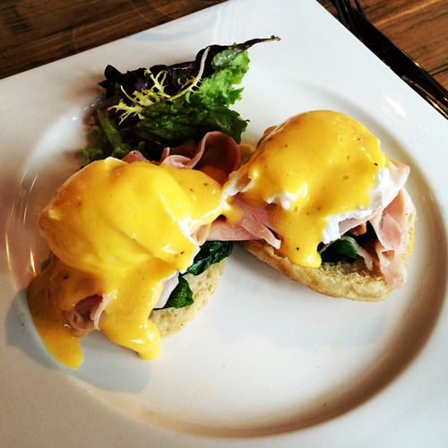 Dragons Delight Amsterdam eggs benedict